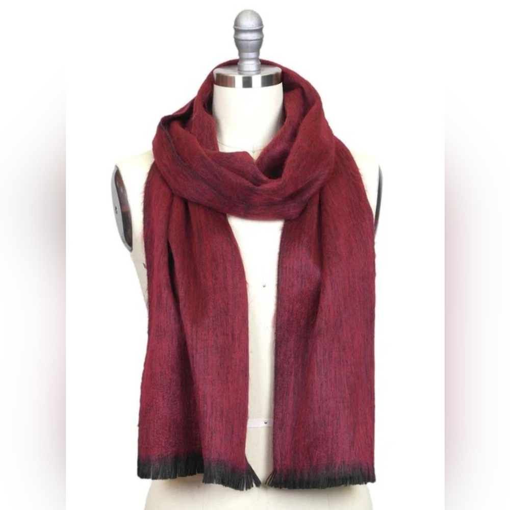 NWT Shupaca Red Alpaca Scarf